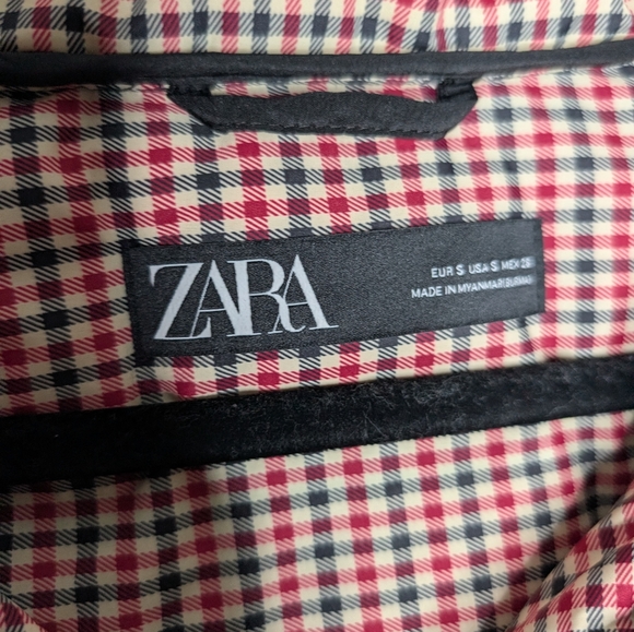 ZARA Black Puffer Coat with Plaid Lining – Size Small Medium Winter Long Line - Picture 3 of 6